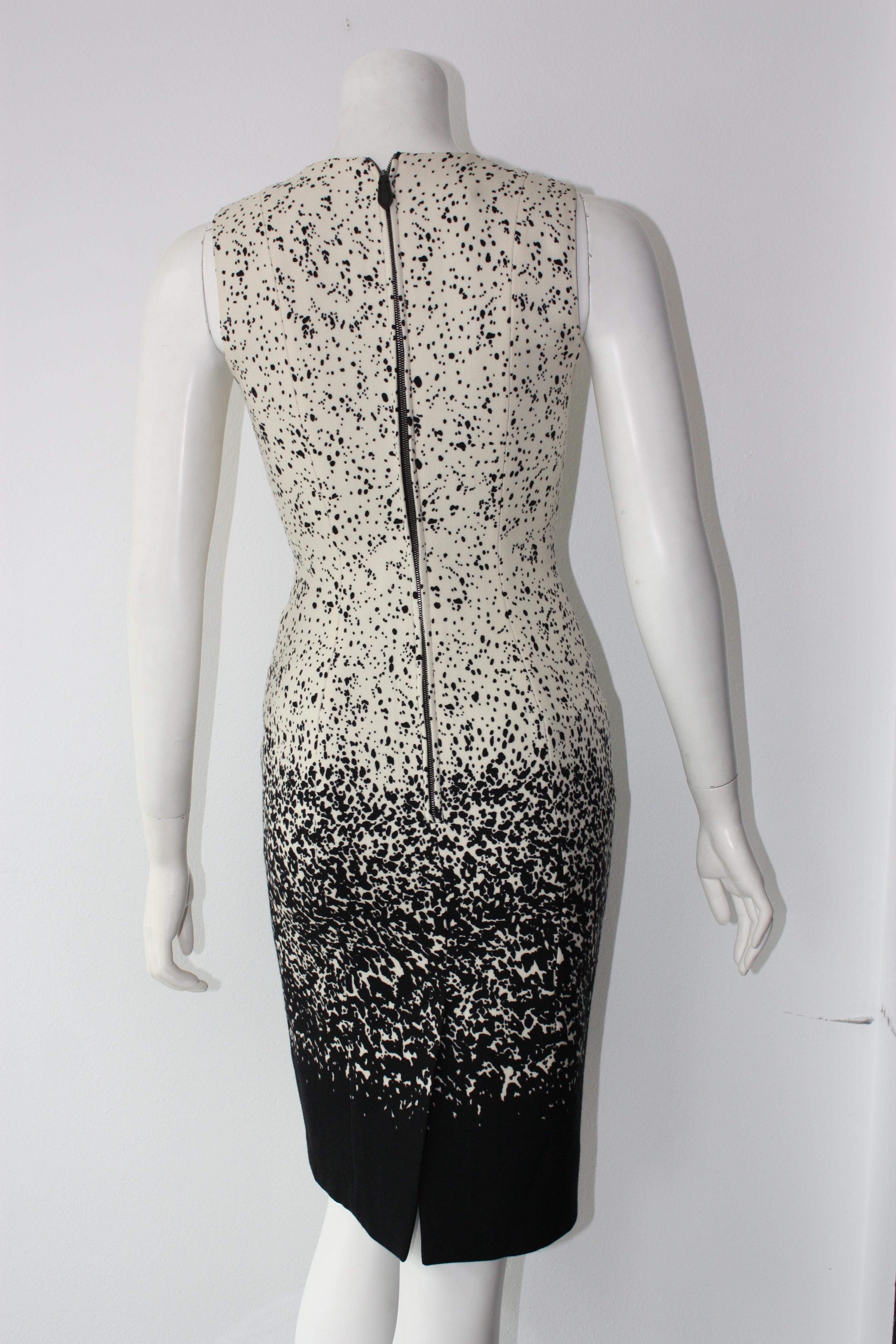 Women's Burberry Wool Black and White Speckle Shift Dress Size 38 For Sale