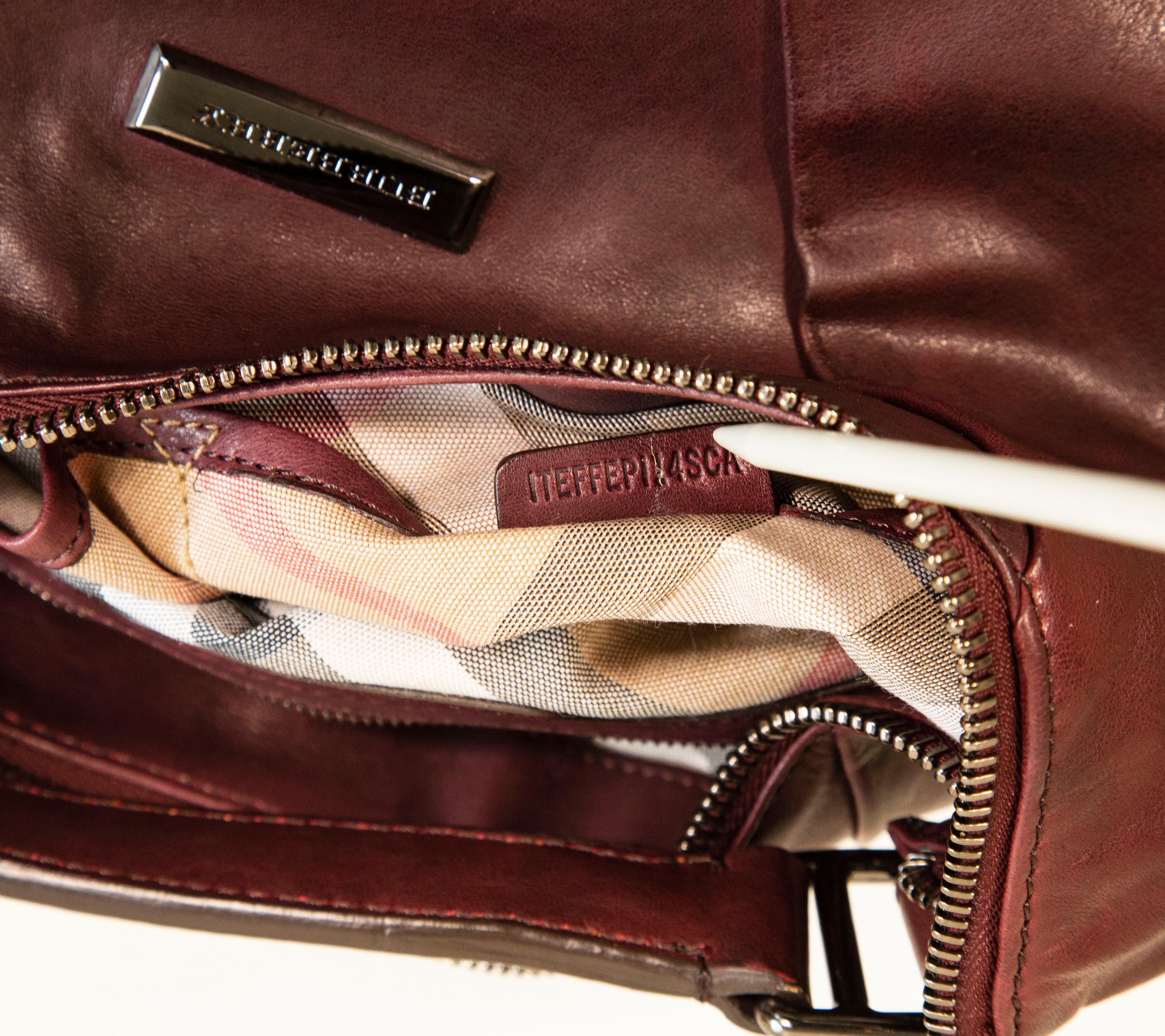 Burberry Shoulder Bag in Burgundy Leather 5