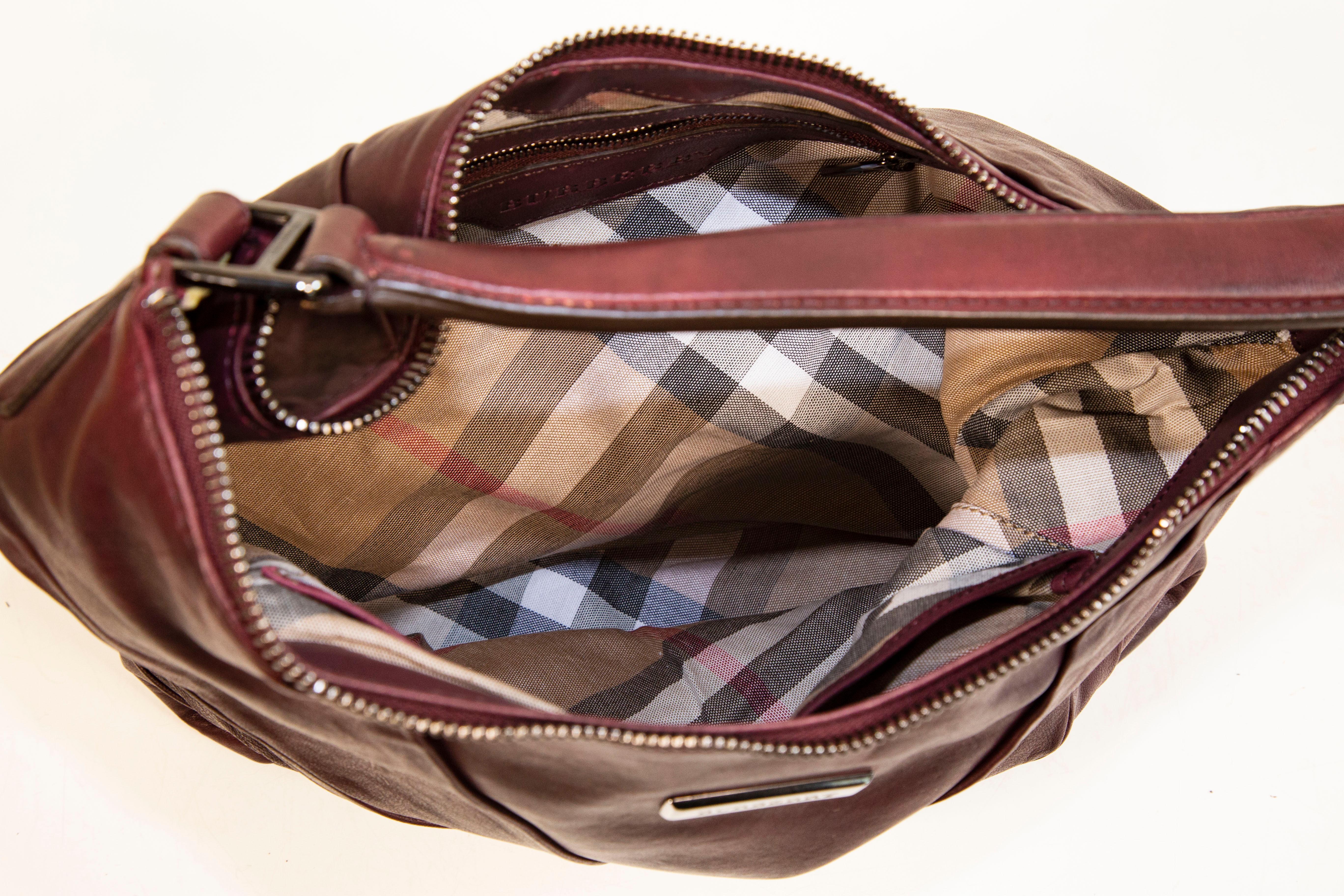 Burberry Shoulder Bag in Burgundy Leather 3