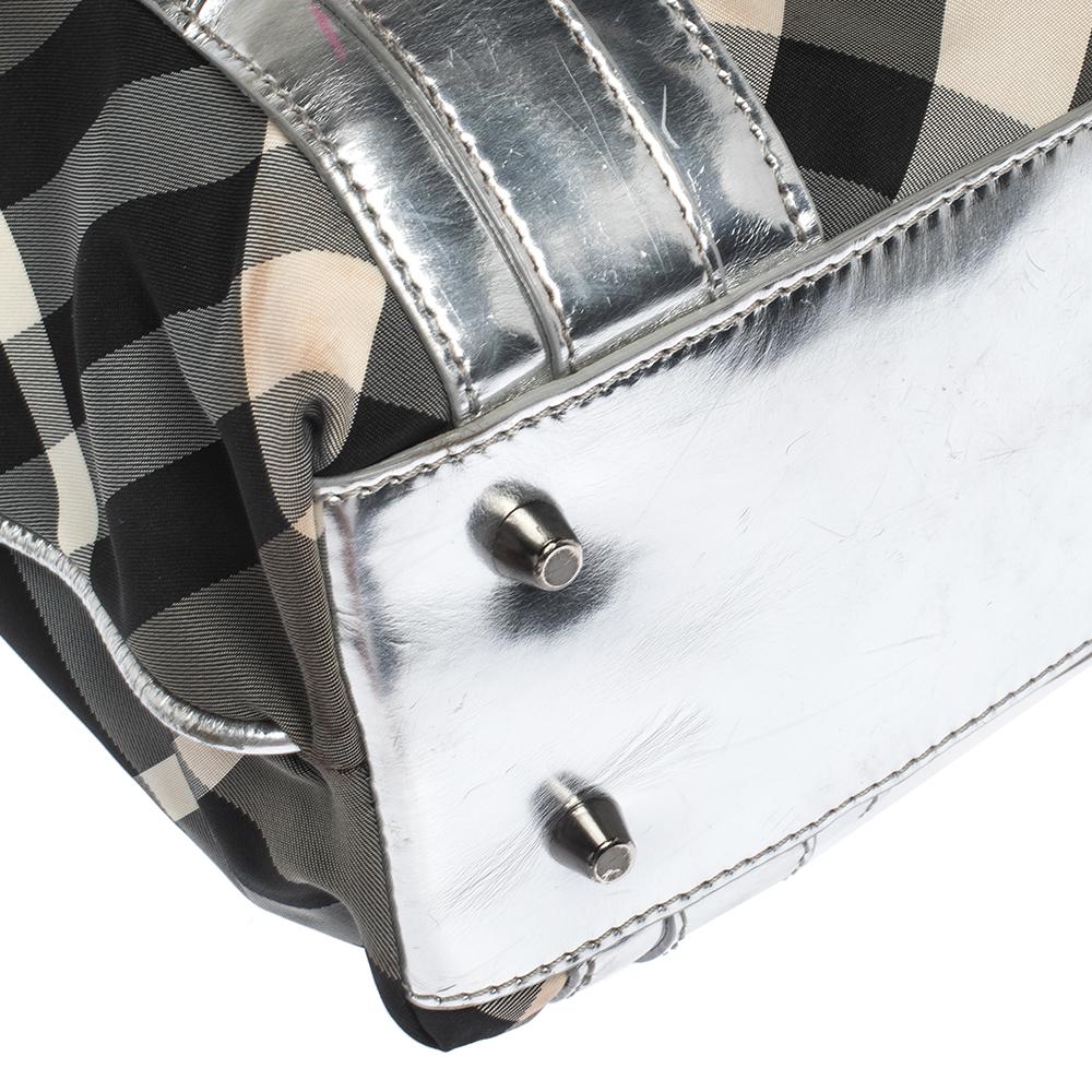Burberry Silver/Beat Check Nylon and Patent Leather Victoria Tote In Fair Condition In Dubai, Al Qouz 2
