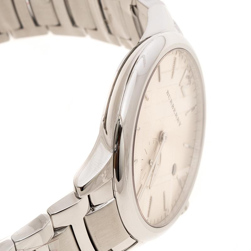 Burberry Silver Beige Stainless Steel Classic BU10004 Men's Wristwatch 40 mm im Zustand „Neu“ in Dubai, Al Qouz 2