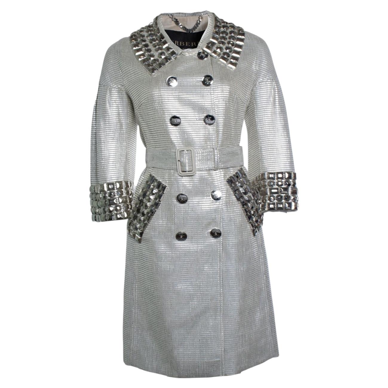 Burberry, trench-coat métallique argenté en vente