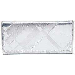 Burberry Silver Patent And Leather Long Bifold Wallet