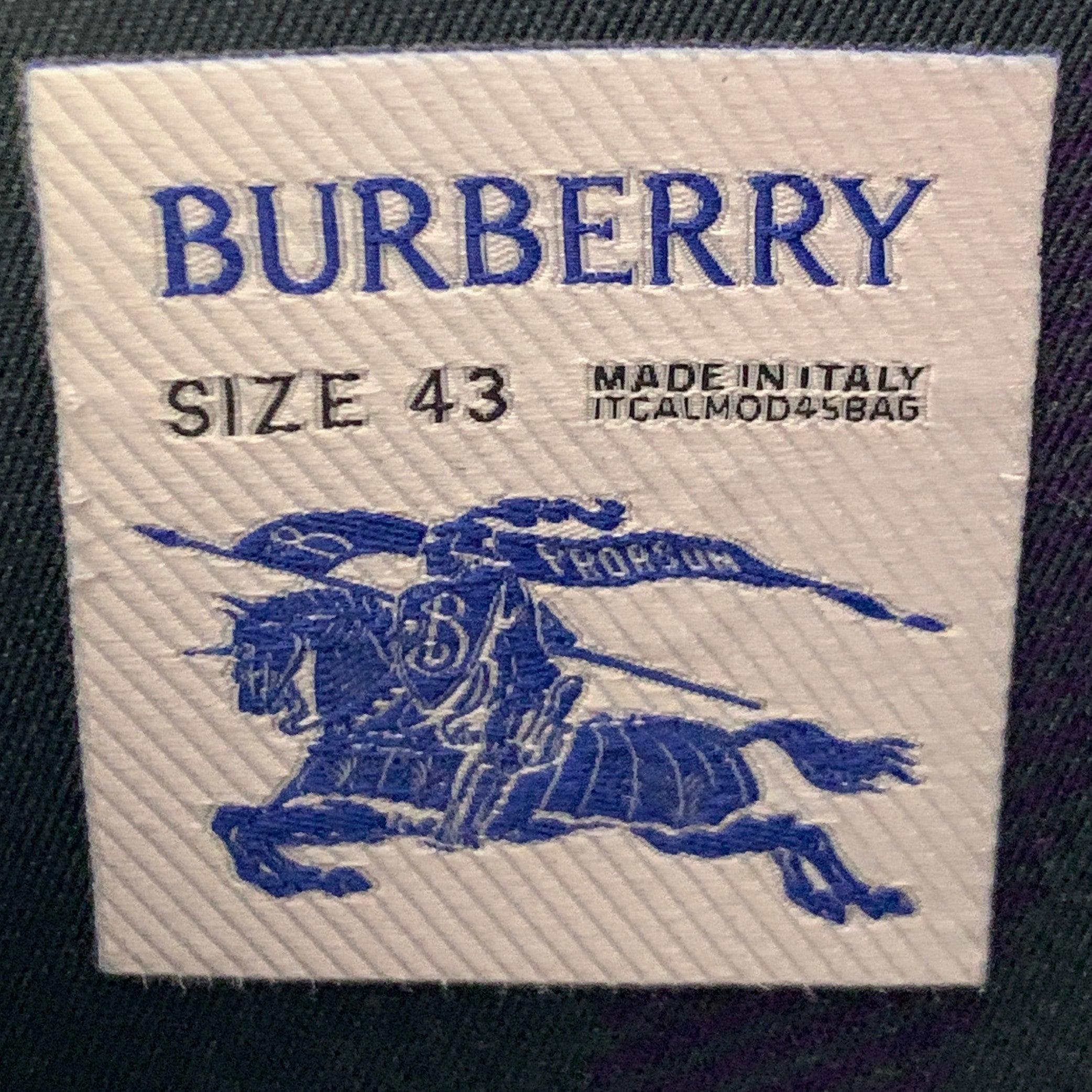 BURBERRY Taglia 10 Marsh Low Black Textured Rubber Lug Sole Ankle Rain Boots in vendita 2