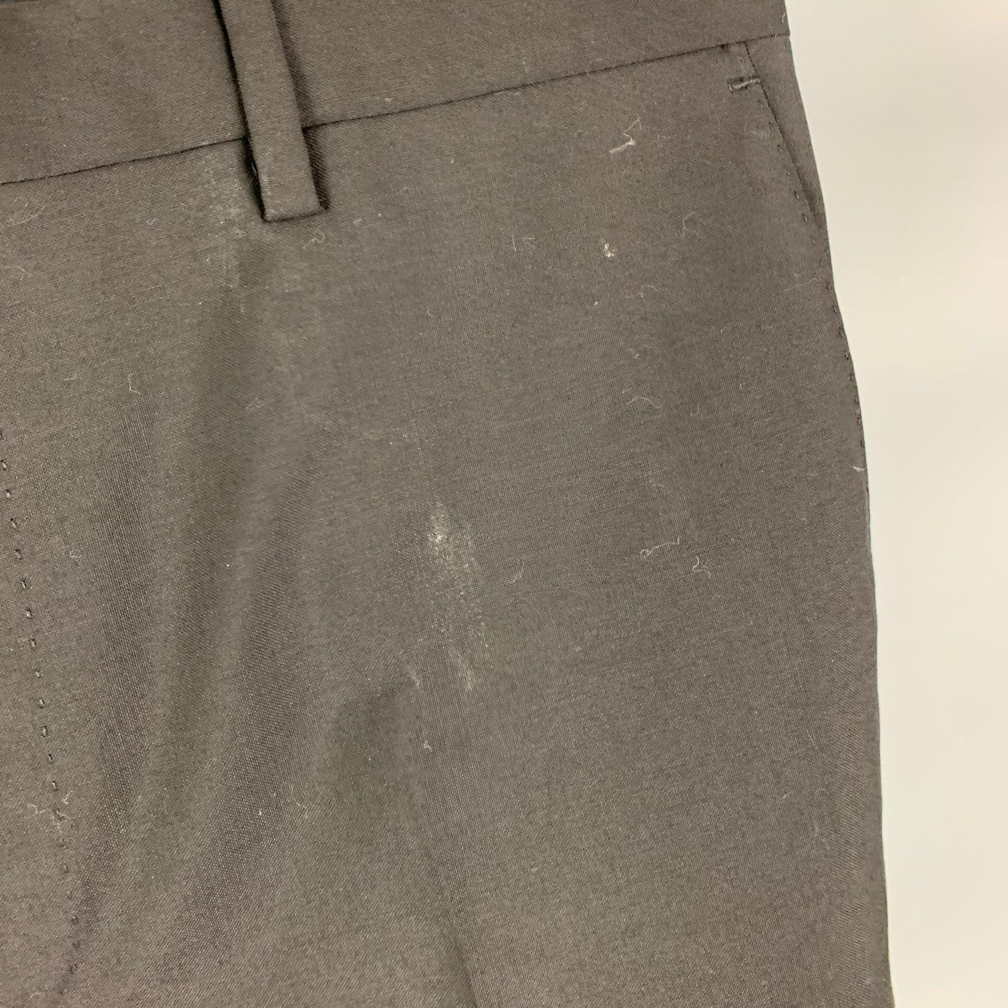 BURBERRY Size 32 Black Virgin Wool Flat Front Dress Pants In Good Condition For Sale In San Francisco, CA