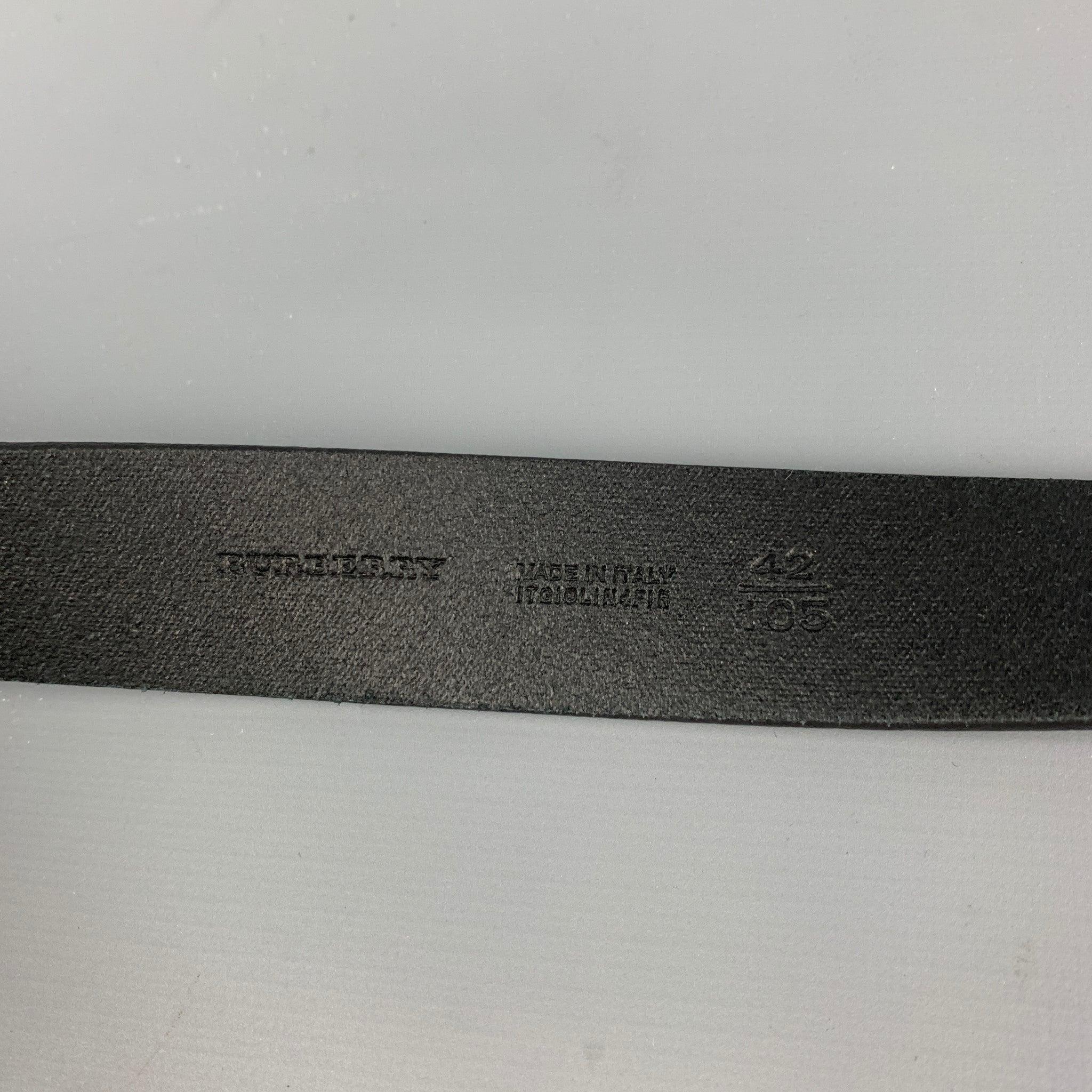 Men's BURBERRY Size 35 Black Leather Belt For Sale