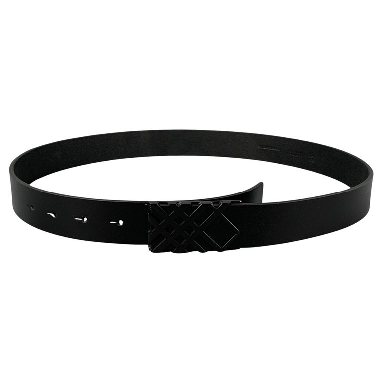 BURBERRY Size 35 Black Leather Belt For Sale at 1stDibs