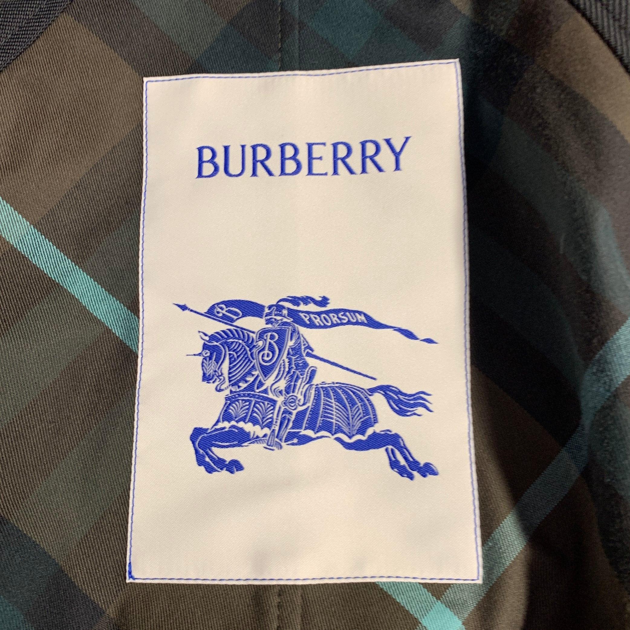 Uomo BURBERRY taglia 36 Greene & Greene Greene reversibile in cotone con cintura in vendita