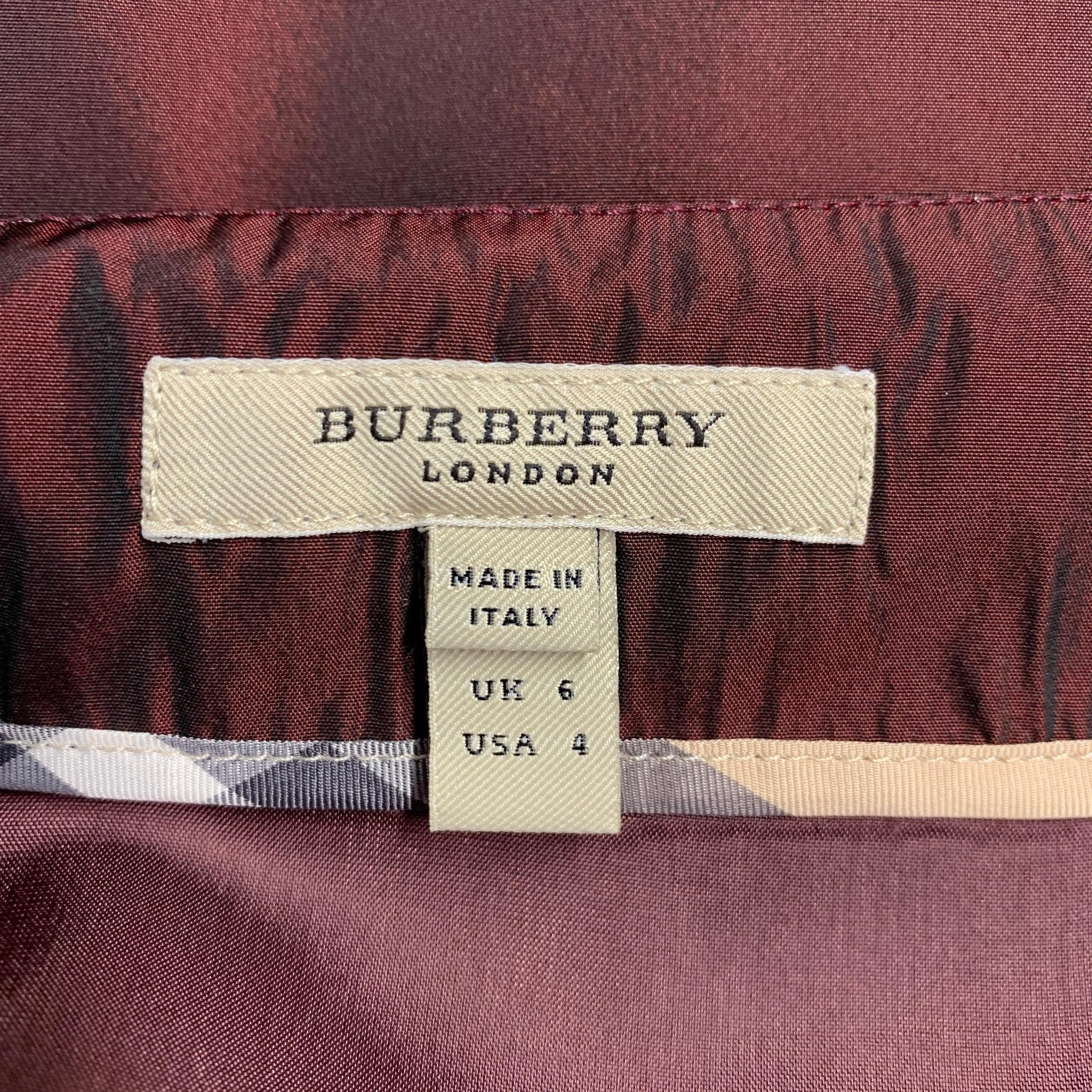 Brown BURBERRY Size 4 Burgundy Polyester Taffeta Pleated Below Knee Skirt For Sale