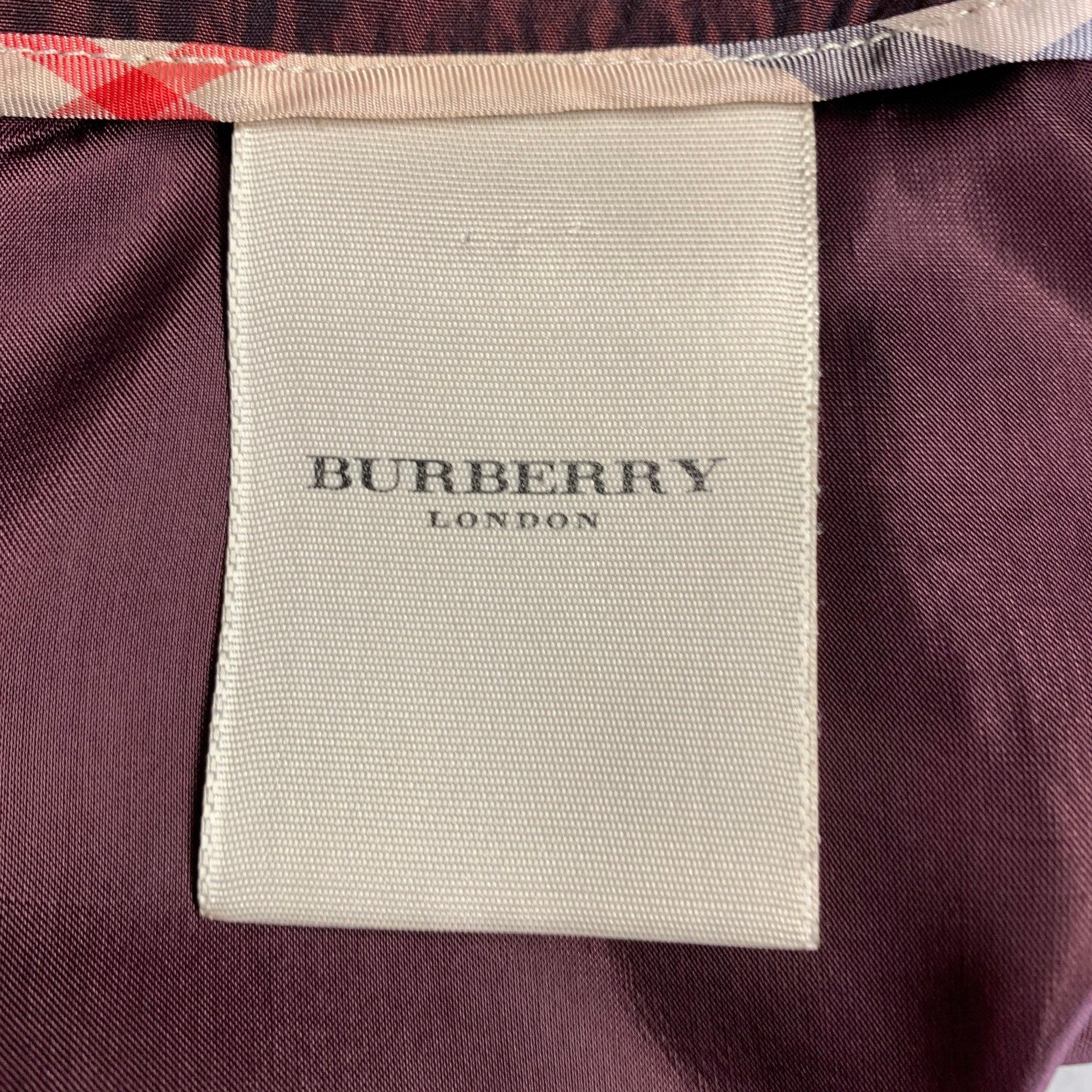 BURBERRY Size 4 Burgundy Polyester Taffeta Pleated Below Knee Skirt In Excellent Condition For Sale In San Francisco, CA