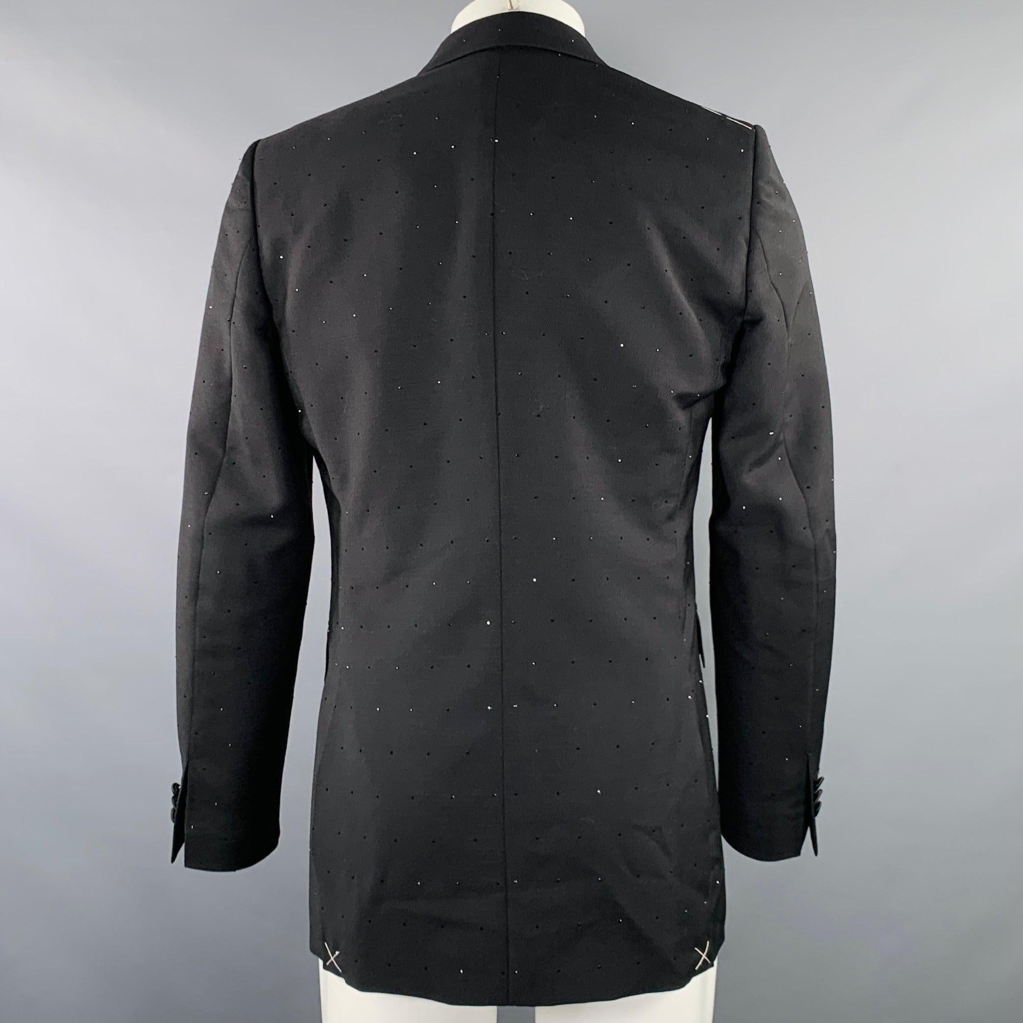 Burberry Taille 40 Manteau de sport en laine mohair cloutée à revers pointe noir Excellent état - En vente à San Francisco, CA