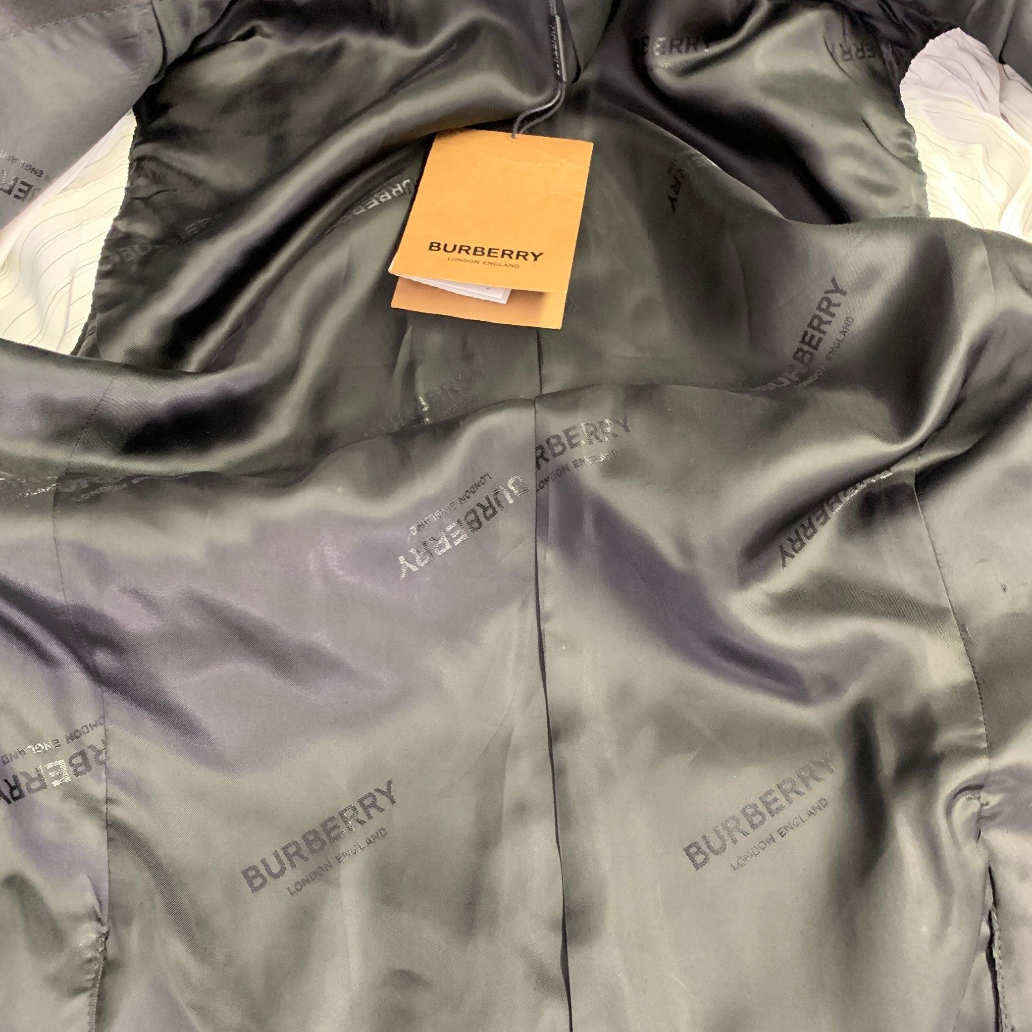 Burberry Taille 40 Manteau de sport en laine mohair cloutée à revers pointe noir en vente 2