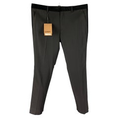 BURBERRY - Pantalon de smoking en laine mélangée noire, taille 40