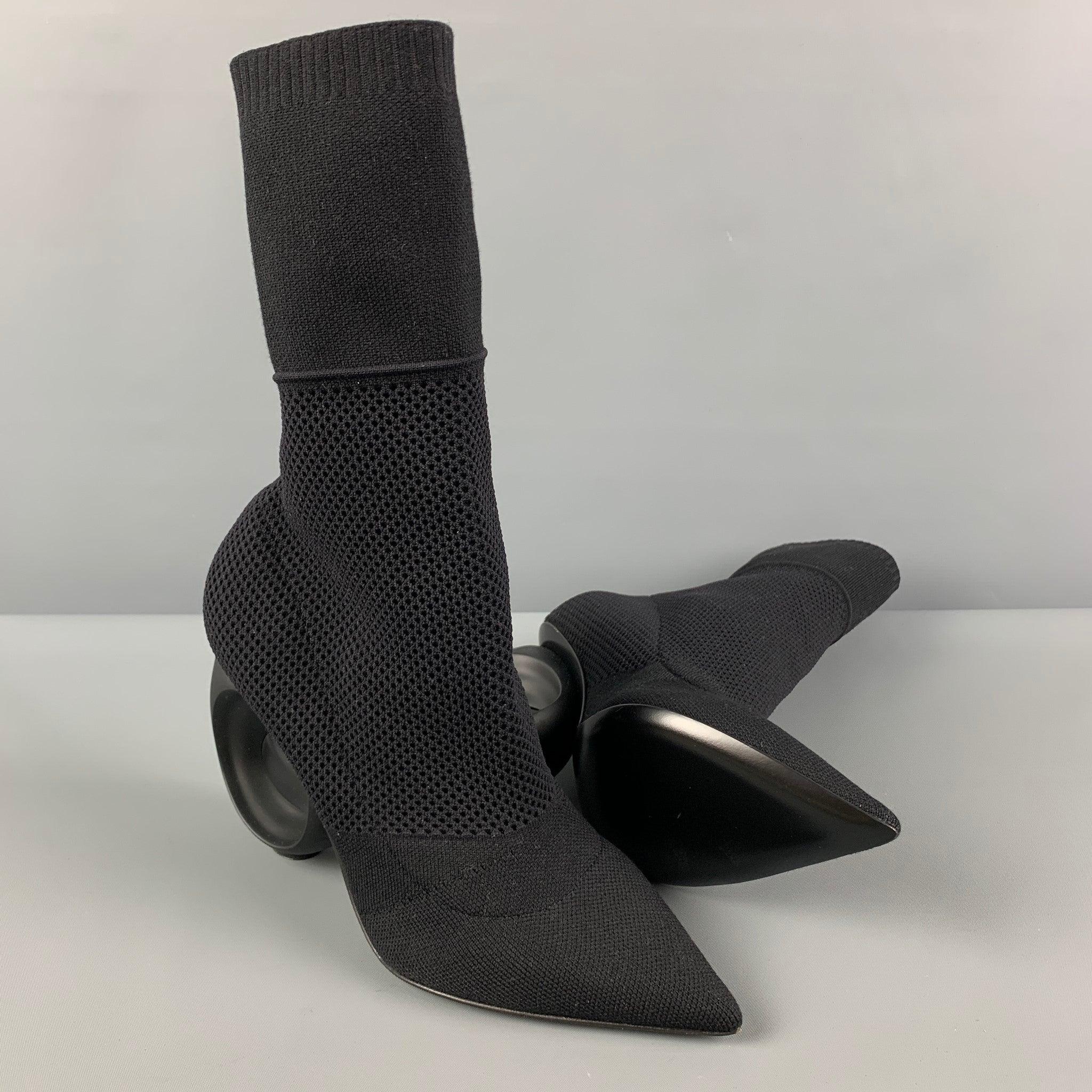BURBERRY Size 8 Black Nylon Knitted Pointed Toe Boots In Excellent Condition For Sale In San Francisco, CA