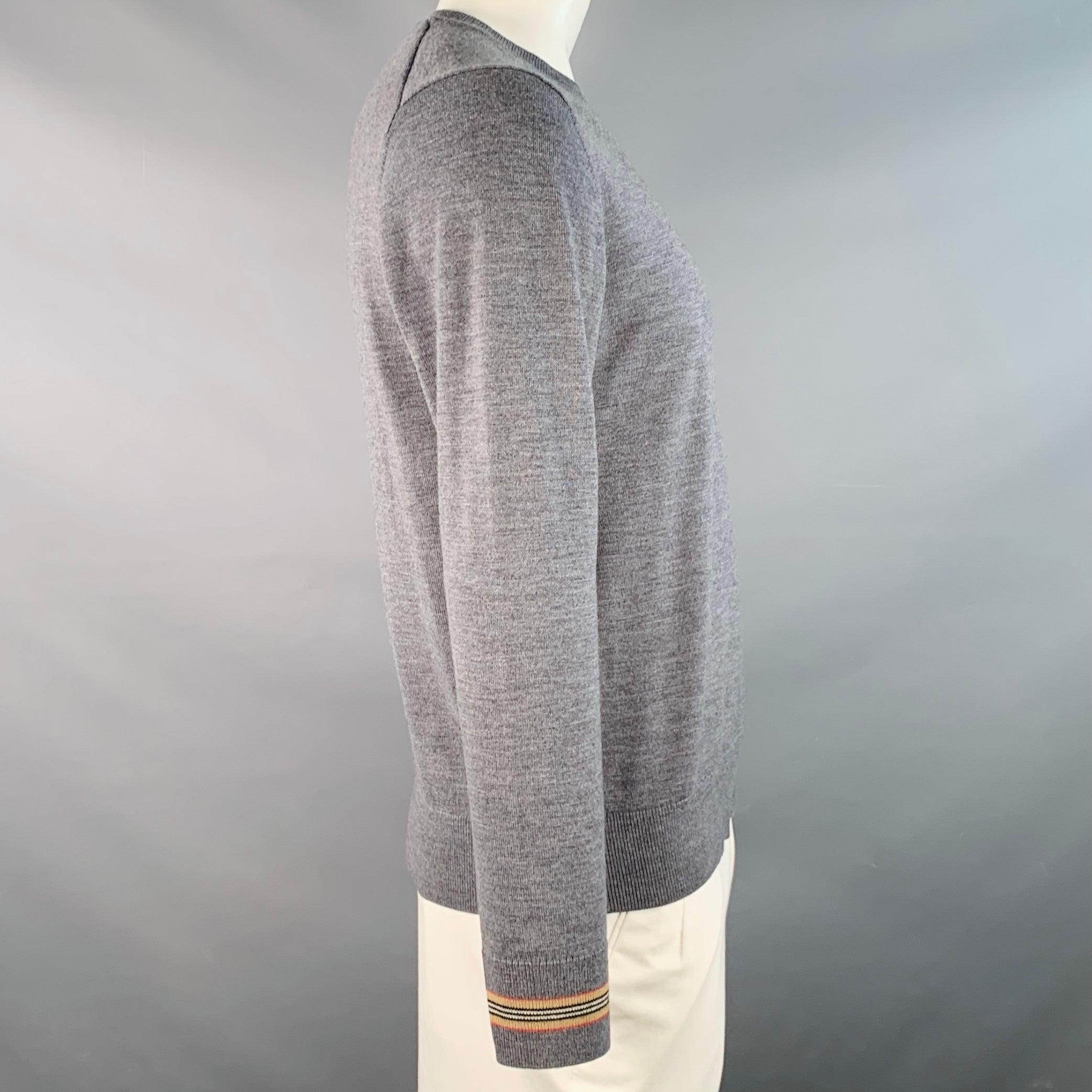 Grigio Burberry Taglia L Pullover girocollo grigio in misto poliammide con bordi a contrasto in vendita