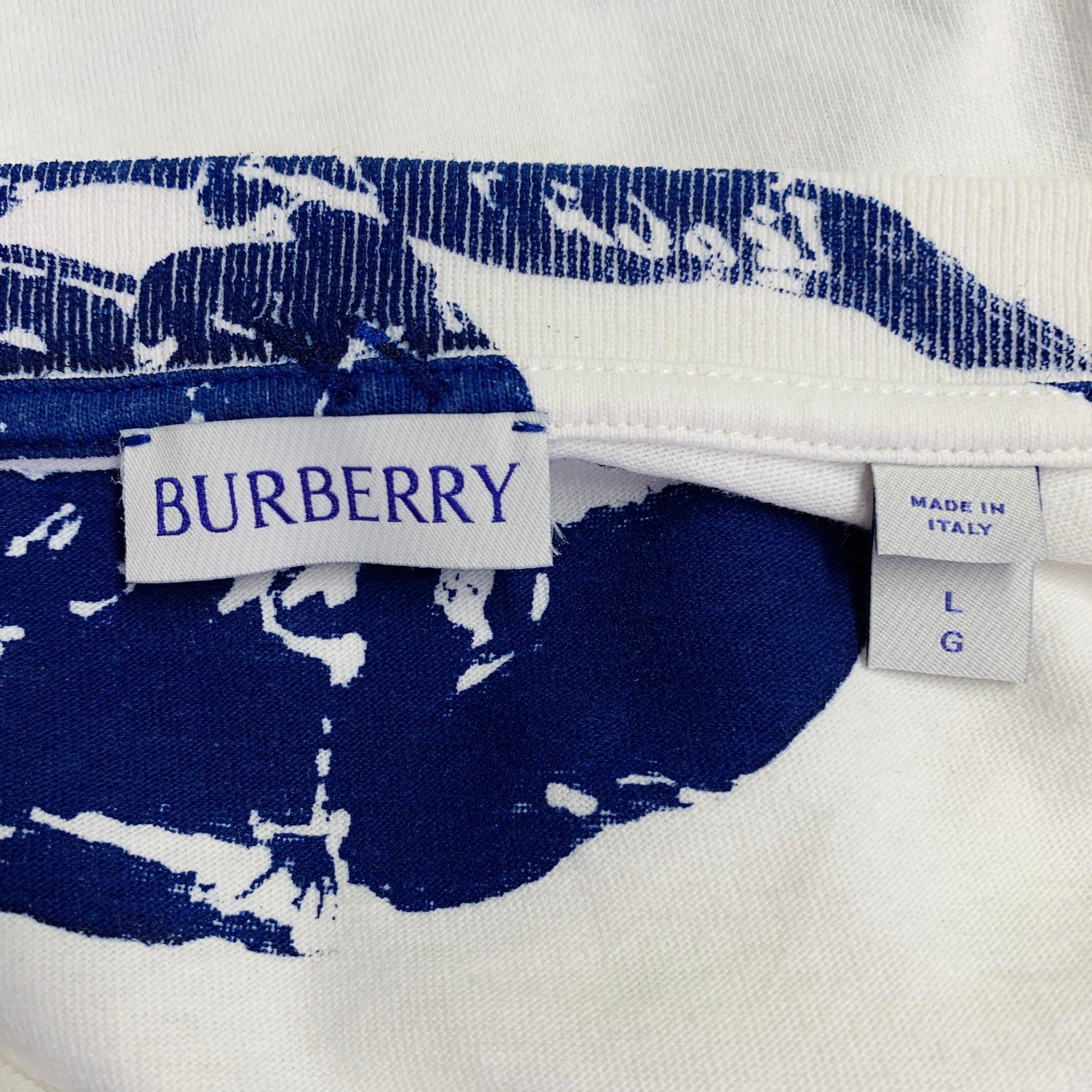 BURBERRY Size L White Blue Logo Print Cotton Blend Short Sleeve T-shirt en vente 2