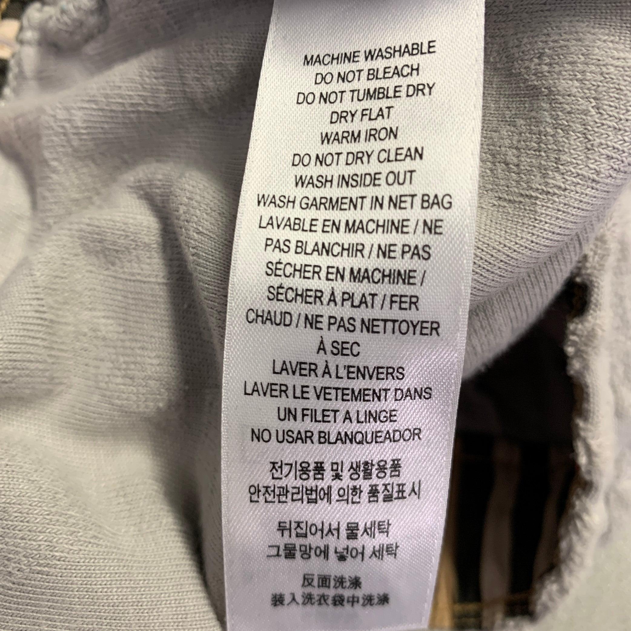 BURBERRY Size S Grey Cotton Embossed Drawstring Shorts For Sale 5
