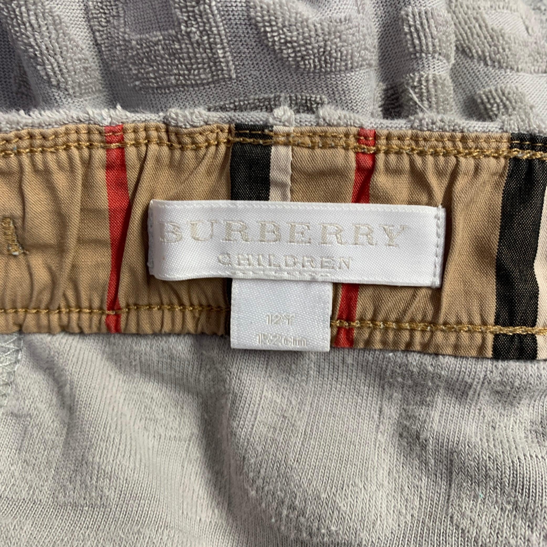 BURBERRY Size S Grey Cotton Embossed Drawstring Shorts For Sale 2
