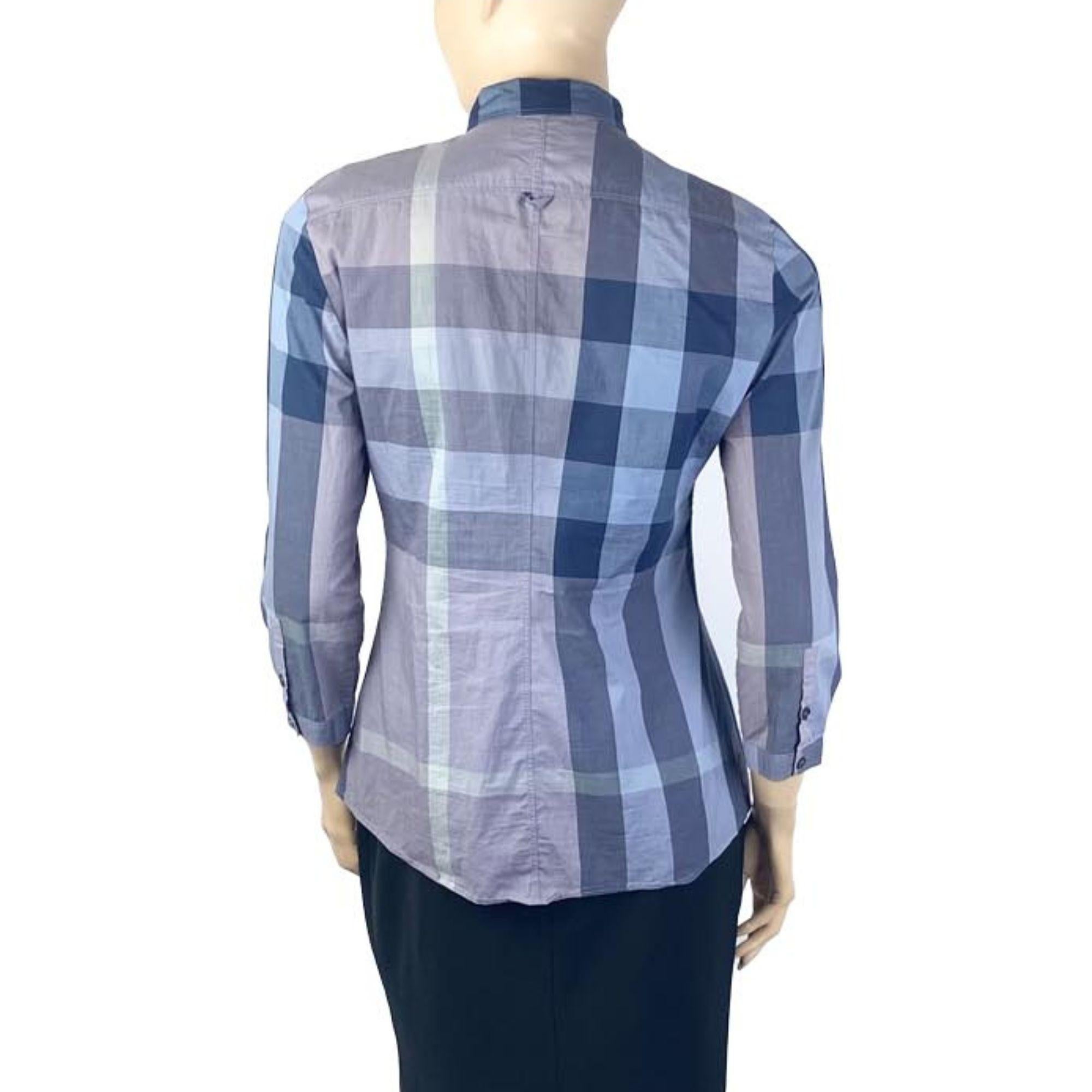 Burberry Small Blue Check Top In Excellent Condition For Sale In Amman, JO