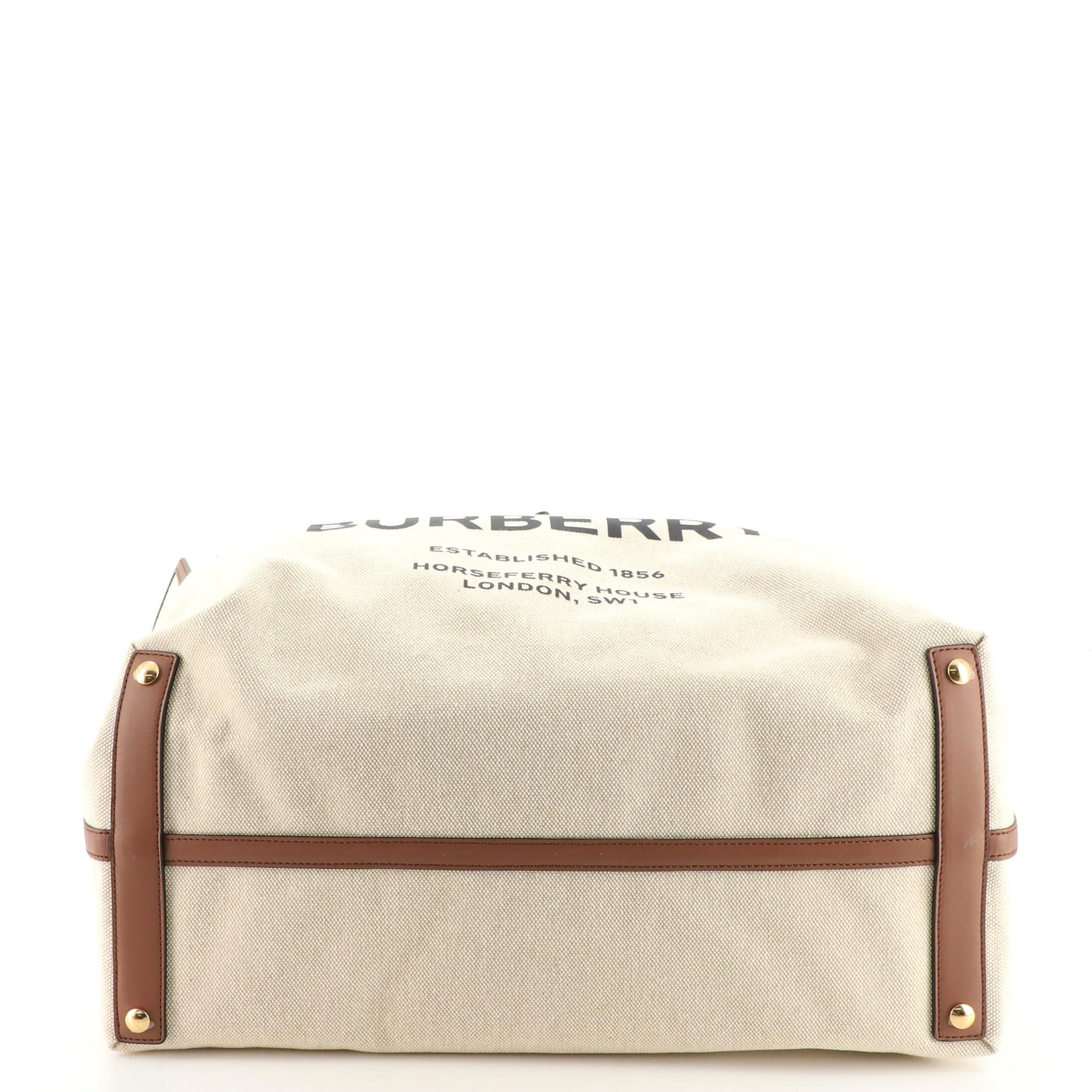 Burberry Soft Belt Tasche Canvas mit Leder Groß im Zustand „Gut“ in NY, NY