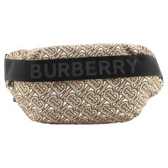 Burberry Sonny Gürteltasche TB mit Monogramm aus Nylon