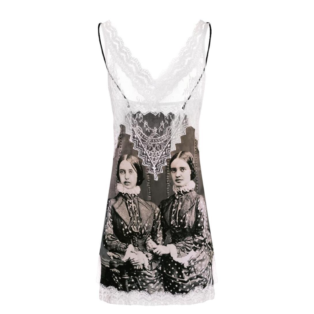 BURBERRY SS 2019 Silk Slip Dress with Victorian Black and White Portrait Print For Sale