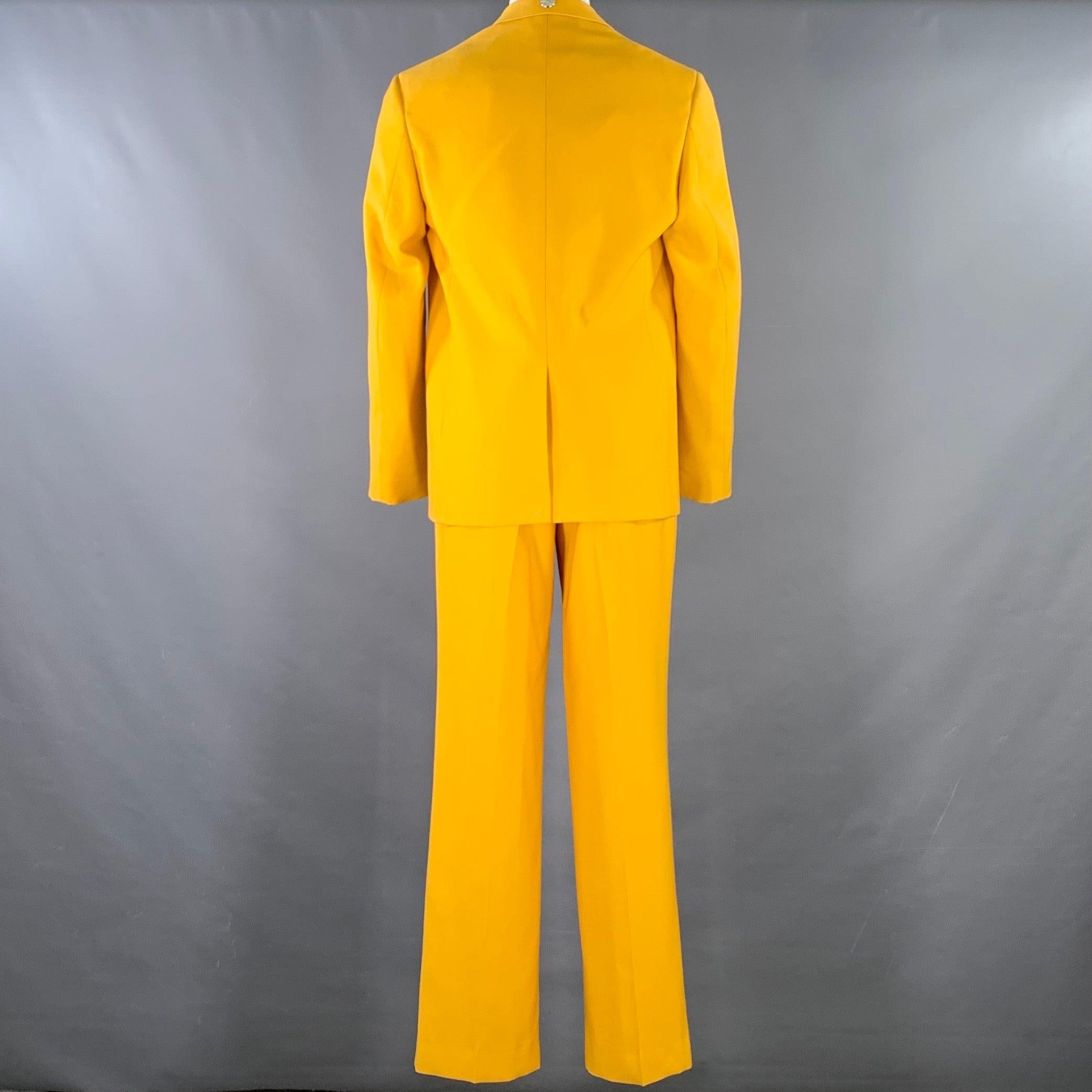 Giallo BURBERRY SS23 Taglia 40 Abito doppiopetto in lana gialla in vendita