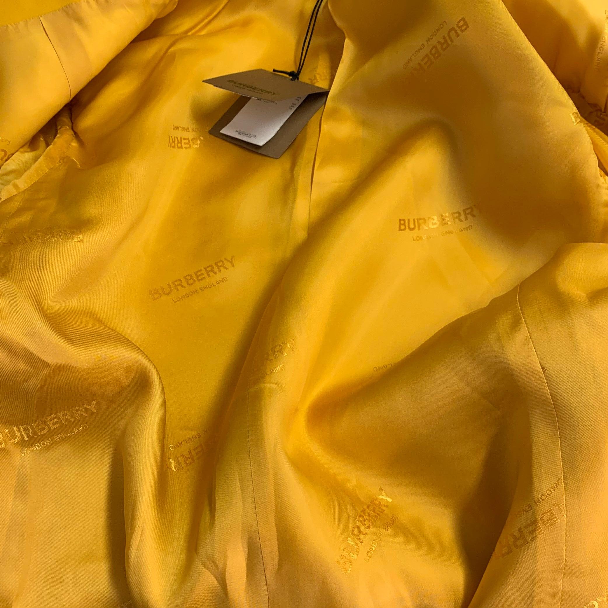 BURBERRY SS23 Taglia 40 Abito doppiopetto in lana gialla in vendita 3