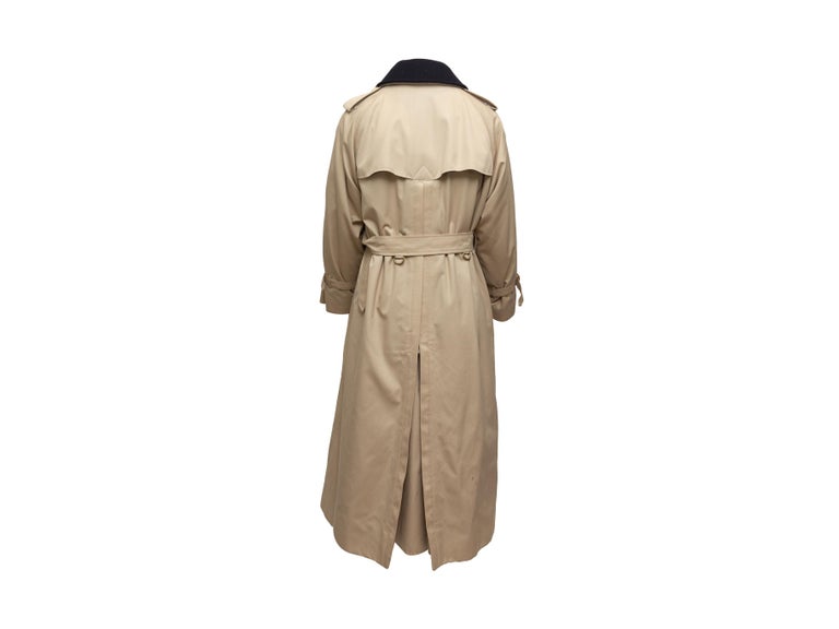 Burberry Tan Double-Breasted Trench Coat For Sale at 1stDibs
