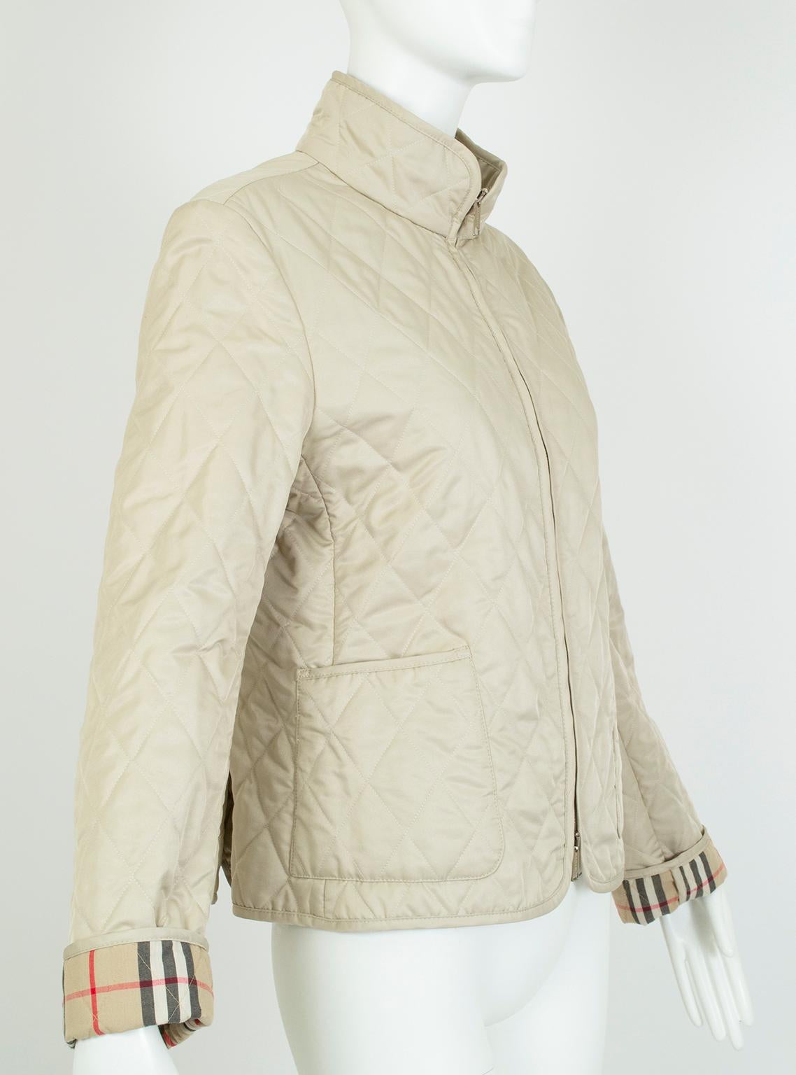 The one and only diamond-quilt field jacket, as much an icon as the double-breasted trench for good reason: it is durable, practical and perennially chic. Its fetching funnel collar imparts an air of elegance, while its quilted microfiber exterior