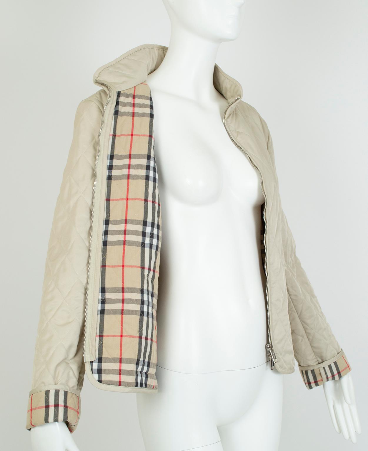 Burberry Taupe Diamond-Quilt Microfiber Puffer Jacket w Tartan Lining - M, 2006 In Good Condition In Tucson, AZ