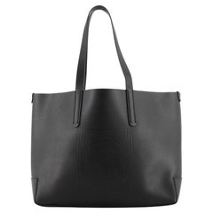 Burberry TB Einkaufstasche aus Leder Groß