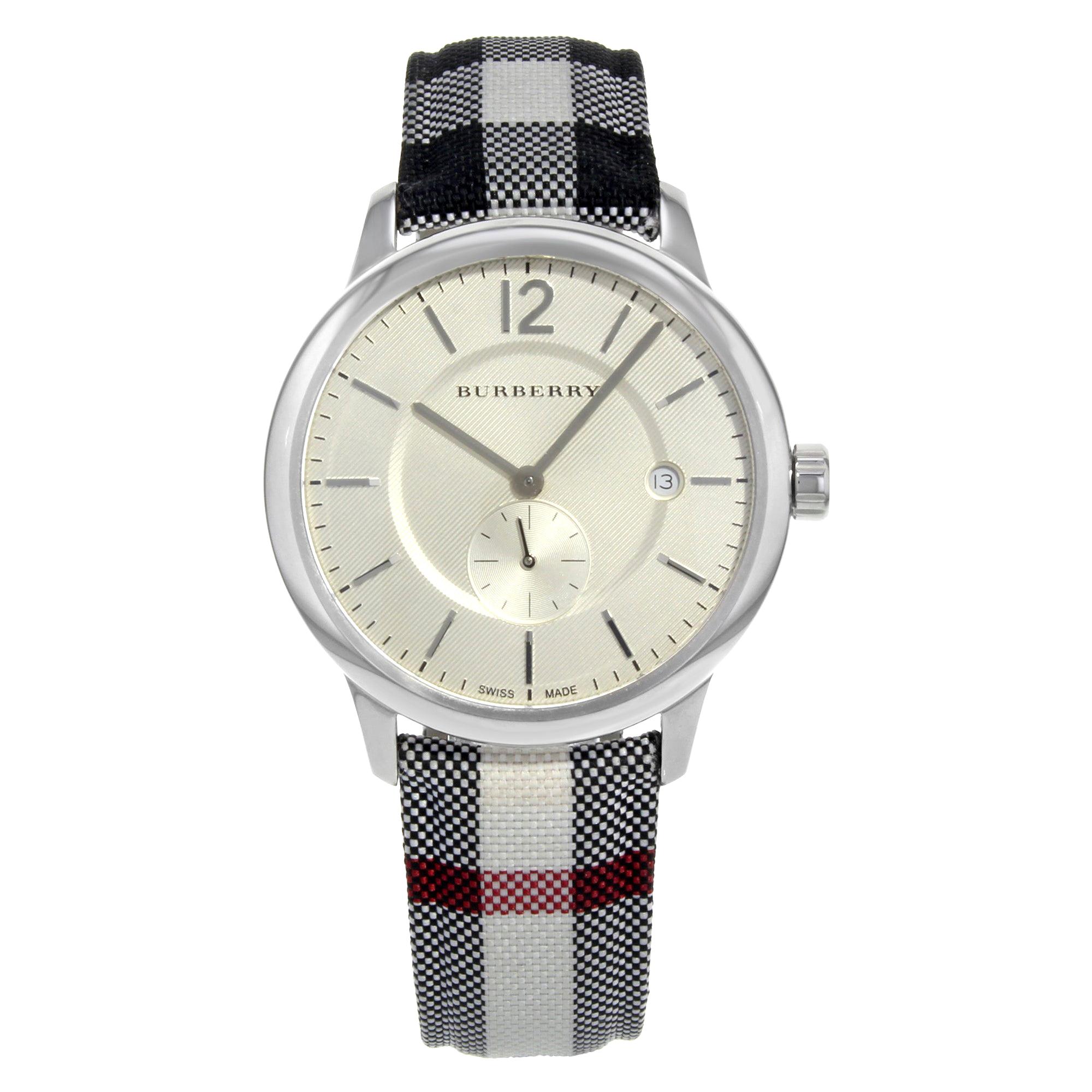 Burberry The Classic Round Silver Dial Steel Quartz Unisex Watch BU10002 For Sale
