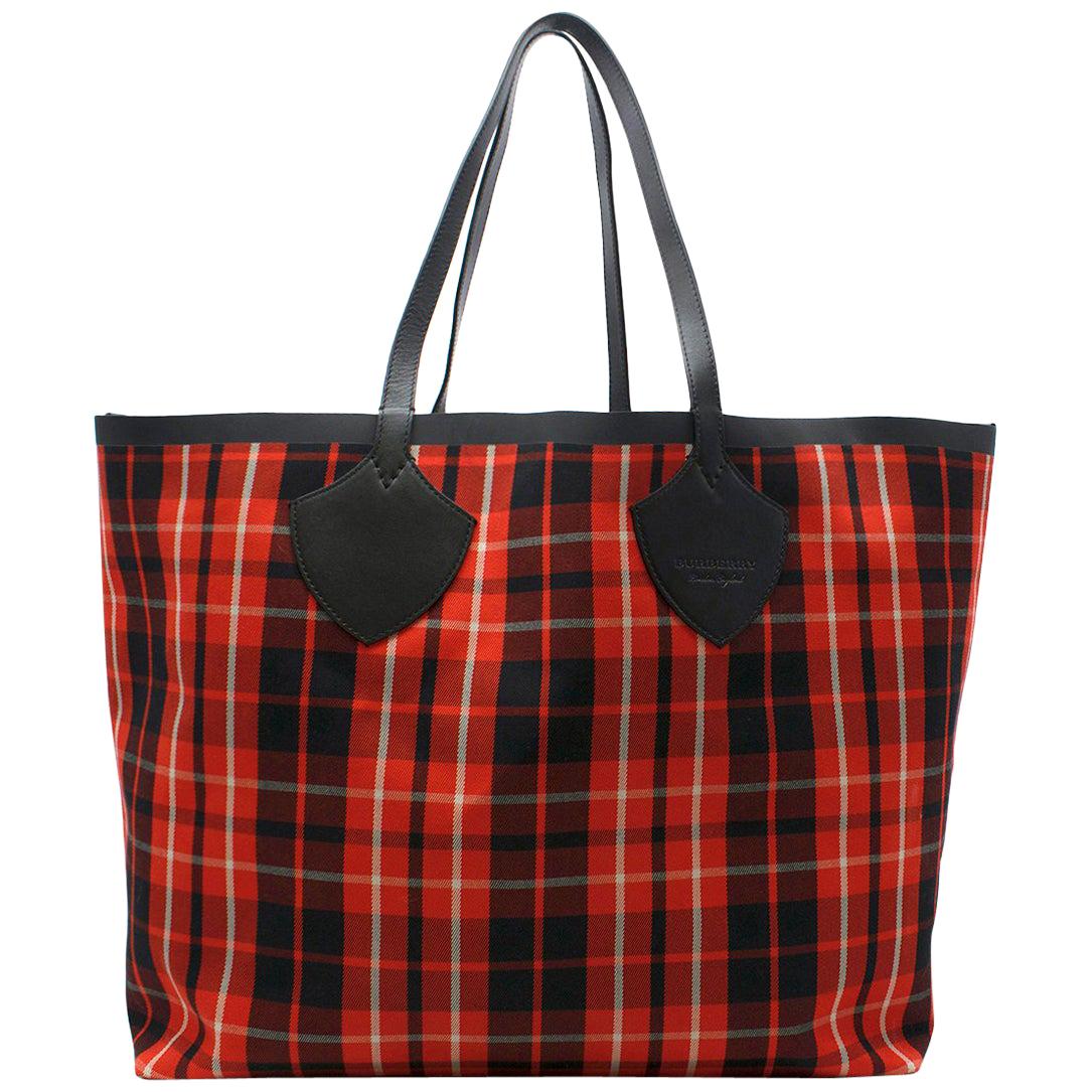 burberry giant reversible tote