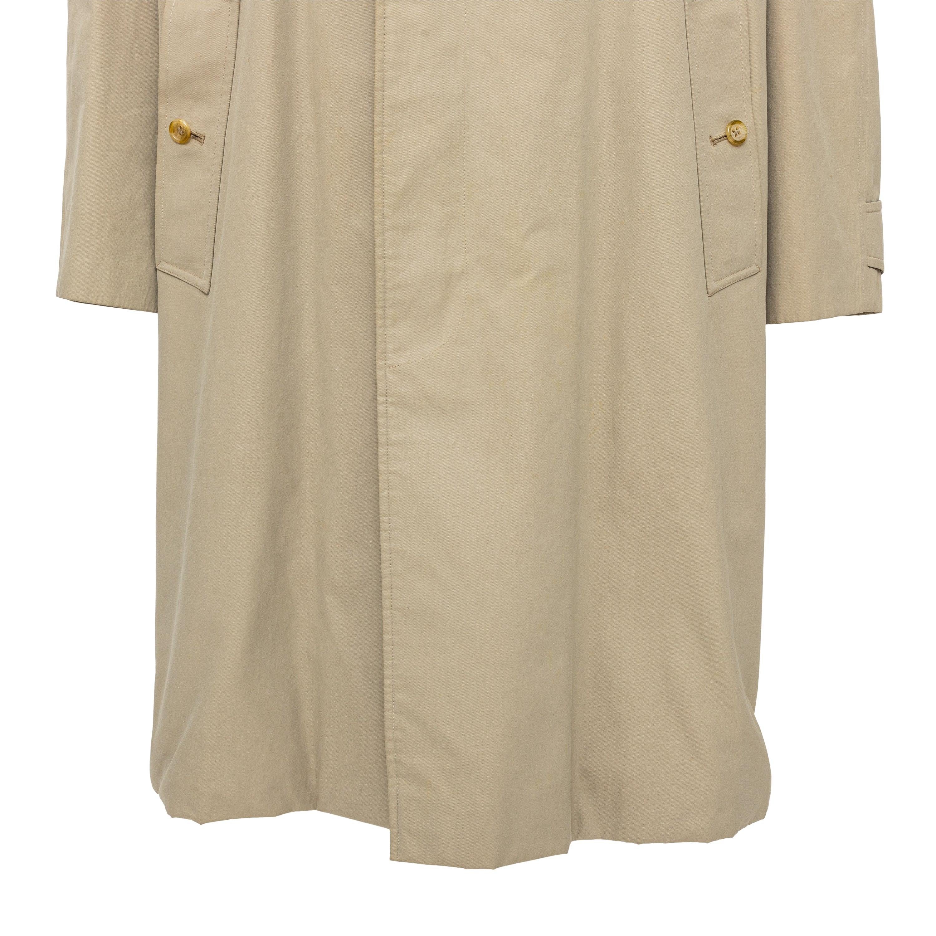 Women's Burberry Trench Coat - '10s For Sale