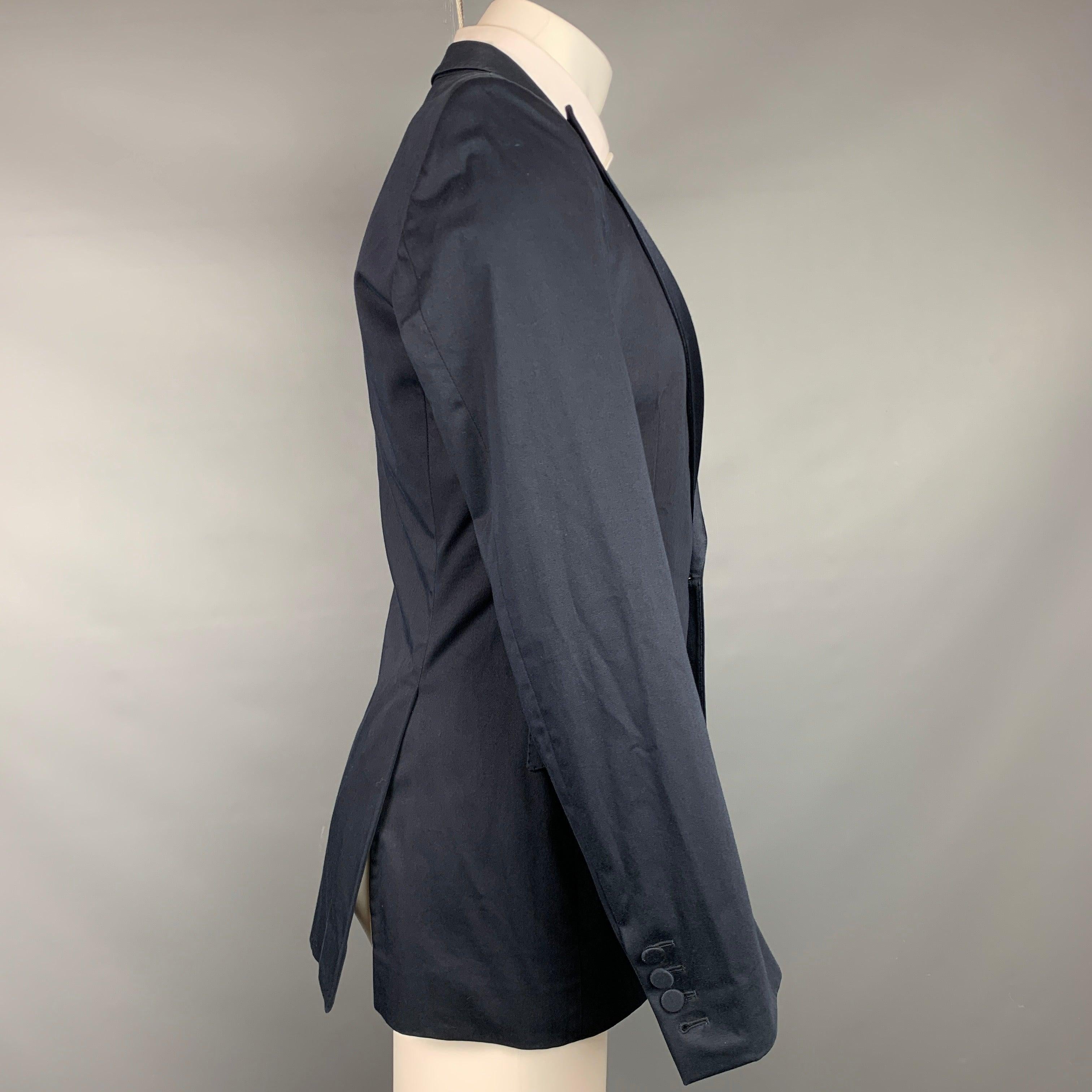 BURBERRY Tuxedo Size 36 Navy Cotton Peak Lapel Sport Coat In Good Condition For Sale In San Francisco, CA