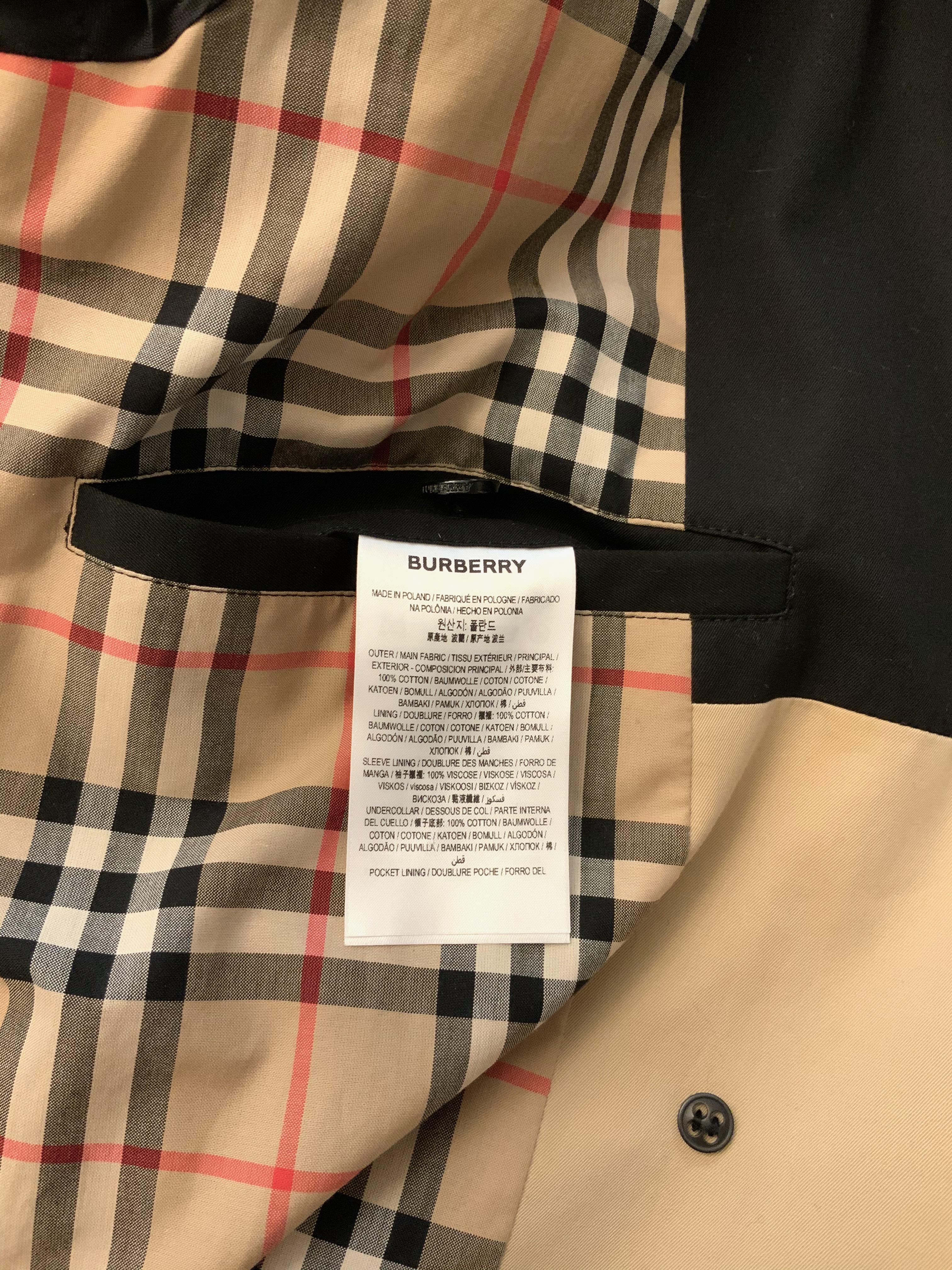 Trench-coat bicolore noir et beige Burberry 8