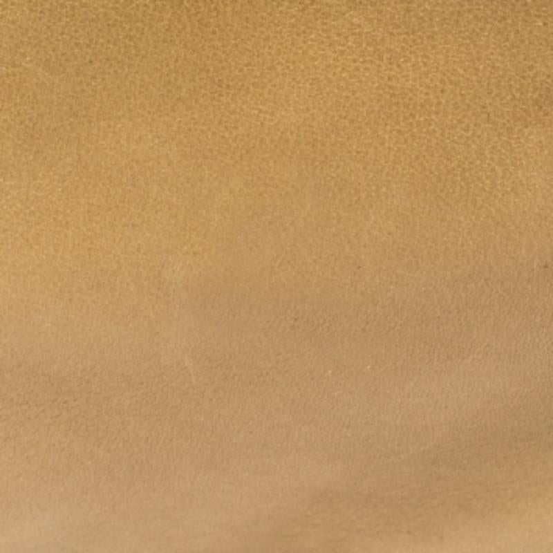 Burberry Two Tone Brown Leather Satchel In Fair Condition For Sale In Dubai, Al Qouz 2