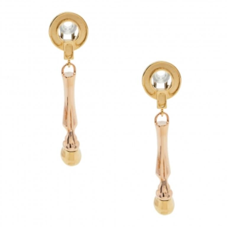 Burberry Two Tone Horse Hoof Drop Clip On Earrings In Good Condition For Sale In Dubai, Al Qouz 2