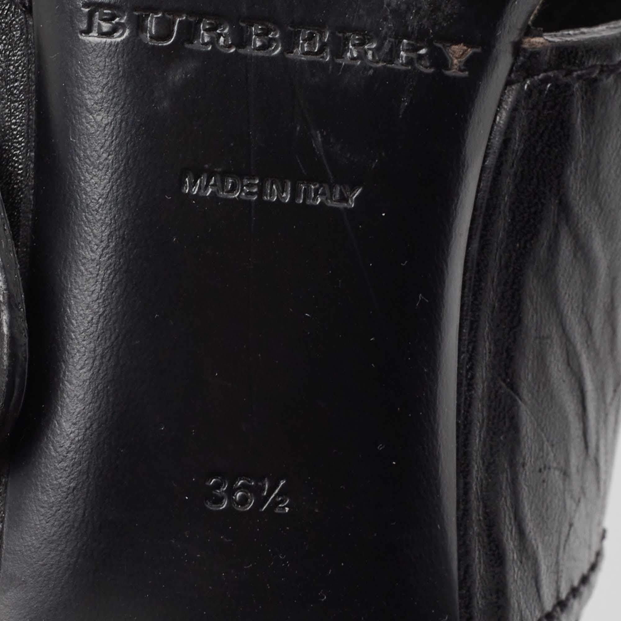 Burberry - Sandales à brides en cuir bicolore, taille 36,5 en vente 2