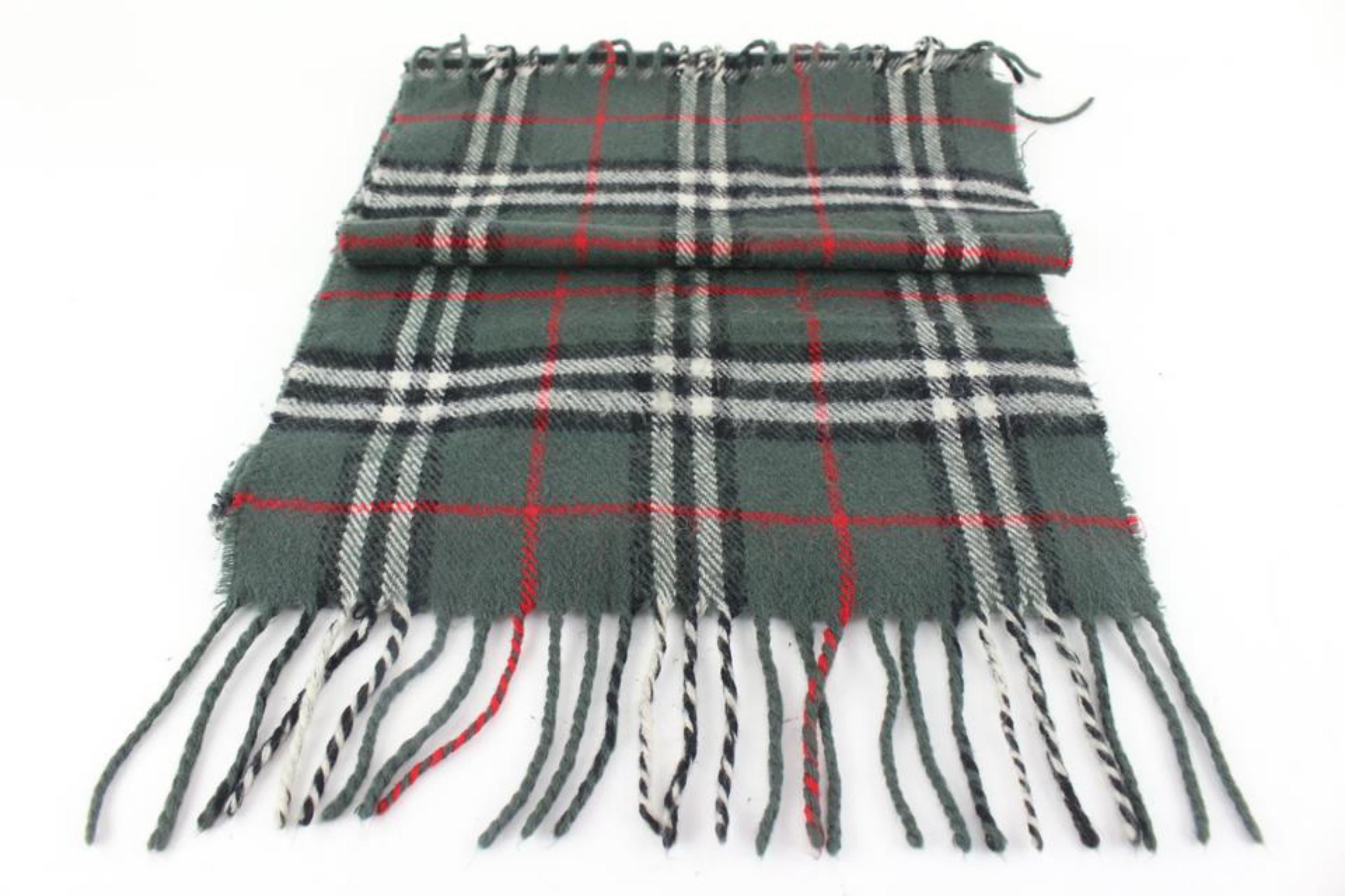 Burberry Ultra Rare Olive Green Charcoal Nova Check Classic Wool Scarf 1223b1 In Excellent Condition In Dix hills, NY