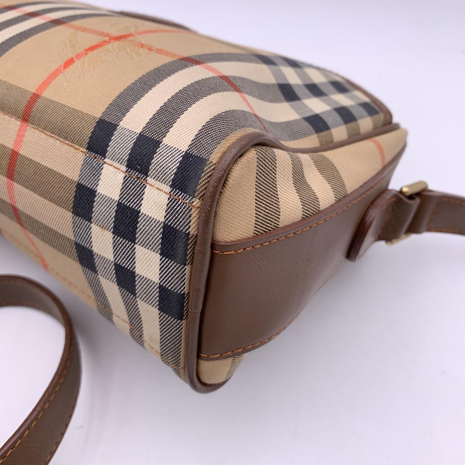 Burberry Vintage Beige Check Canvas Camera Messenger Bag 3