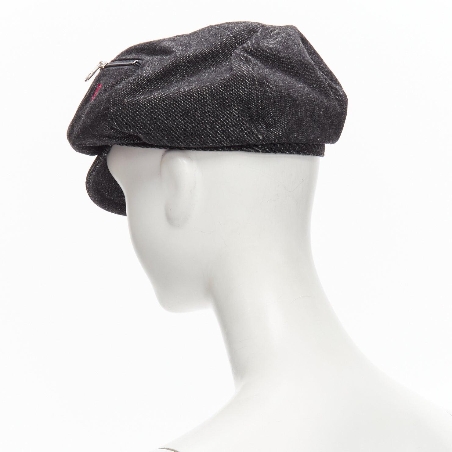 BURBERRY Vintage negro denim logo bordado cremallera bolsillo newboy sombrero Sz 54 en venta 1