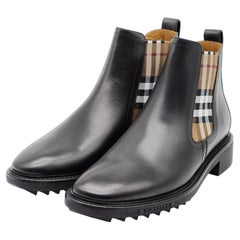 Stivali Chelsea in pelle con dettaglio check vintage di Burberry