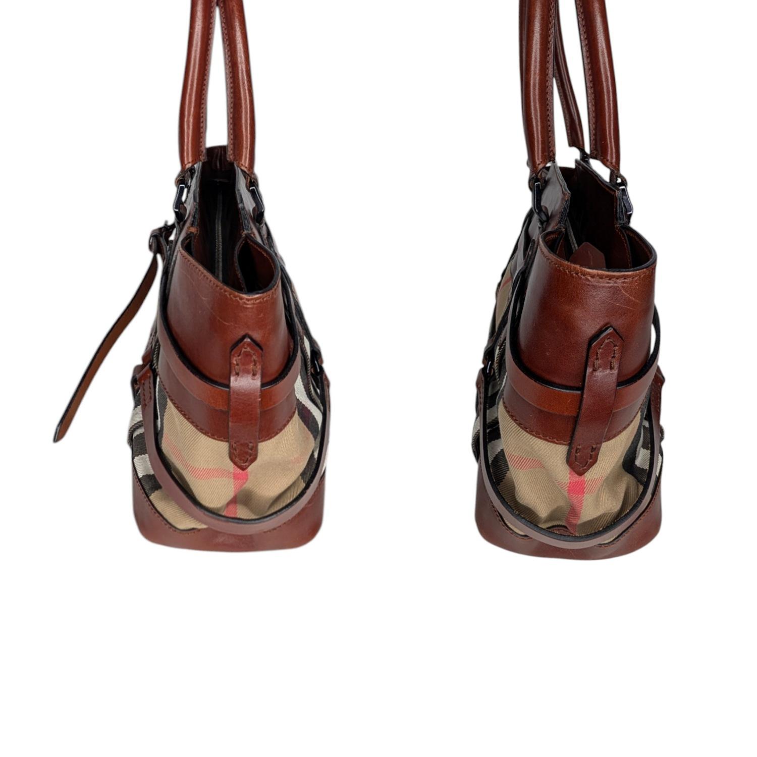 Burberry Vintage Leather Bridle House Check Canvas Satchel In Good Condition For Sale In Scottsdale, AZ