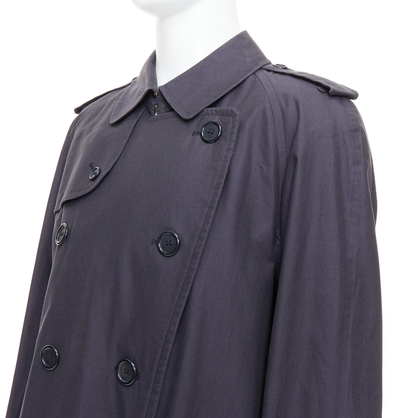 BURBERRY Vintage Made To Measure grey cotton trench coat EU46 S
Reference: CNLE/A00381
Brand: Burberry
Collection: Made to measure
Material: Cotton
Color: Grey
Pattern: Solid
Closure: Button
Lining: Silver Fabric
Extra Details: Belted. Raglan