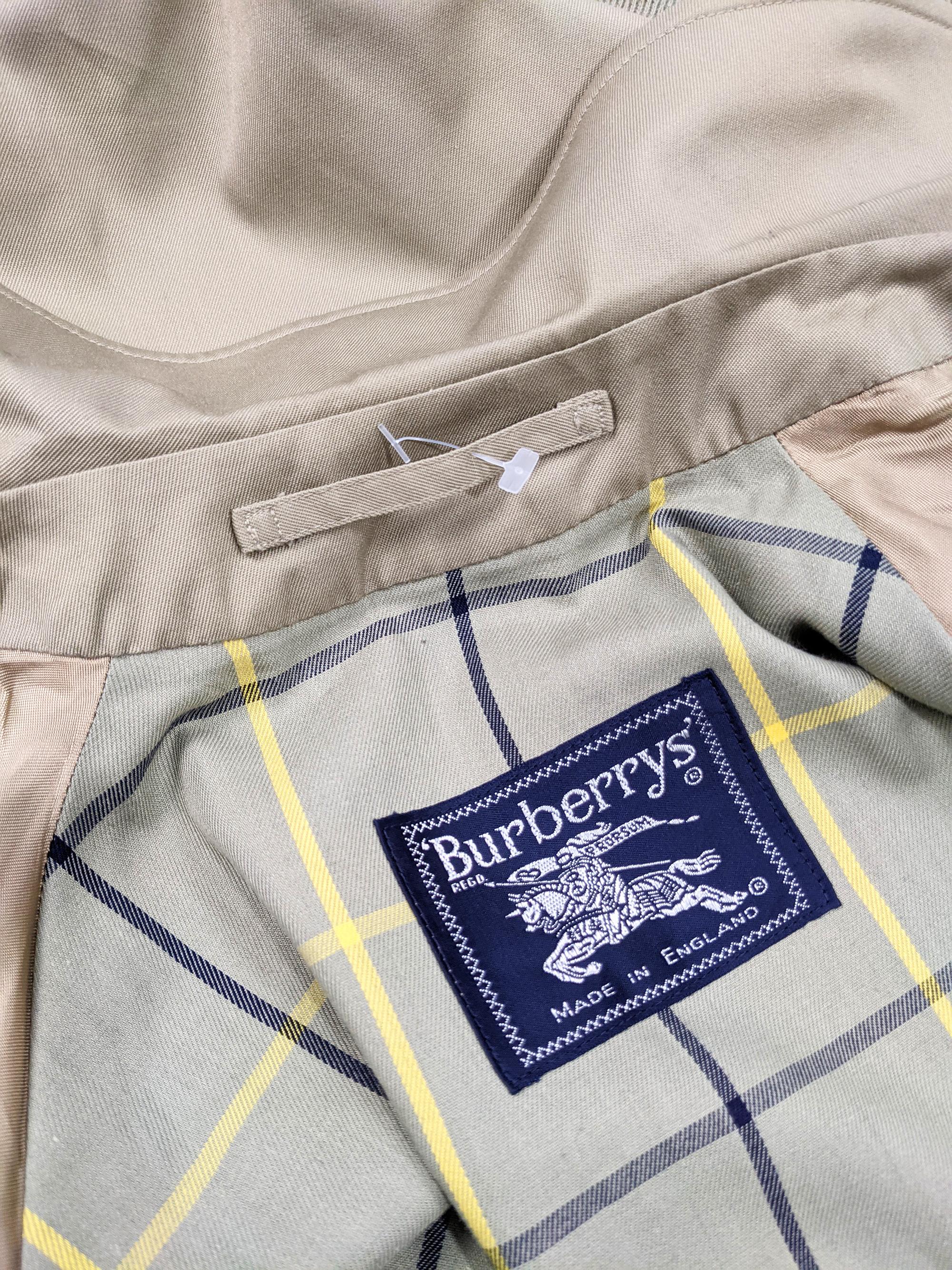 Burberry Vintage Mens Harrington Jacket 1