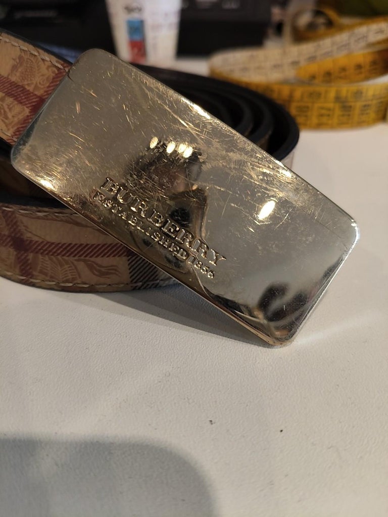 Burberry Vintage Unisex Belt with Gold Hardware, 21st  display picture 3