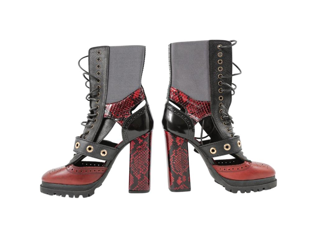 BURBERRY WESTMARSH EMBELLISHED LEATHER SNAKESKIN Ankle Boots In Excellent Condition For Sale In London, GB
