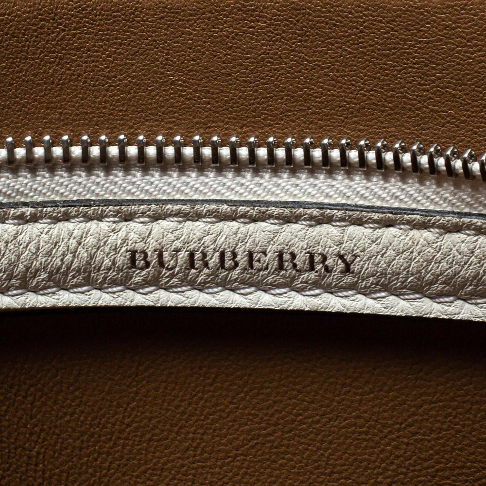 Burberry White/Beige Leather Clutch 3